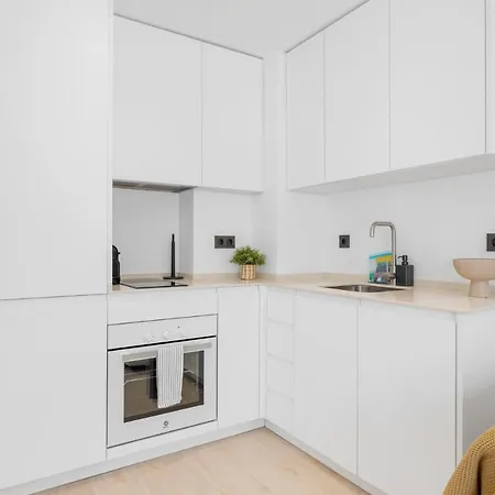 Sunny Terrace In By Costarentals - Ref 226 Apartamento